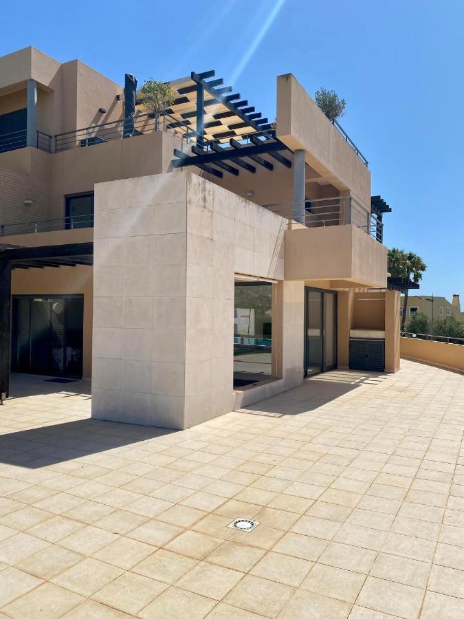 Janelas Do Oceano - Casa De Ferias T3